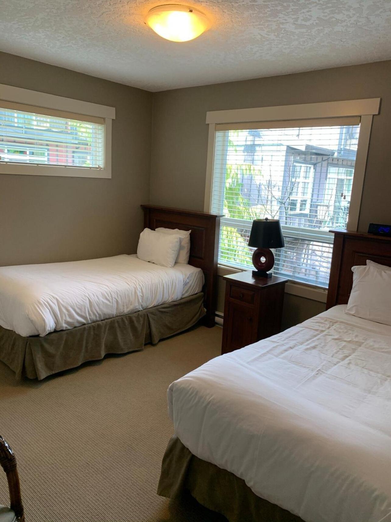 Race Rocks Townhouse - Sooke Villa Ngoại thất bức ảnh